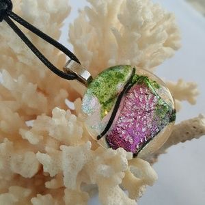 Fused dichroic glass necklace